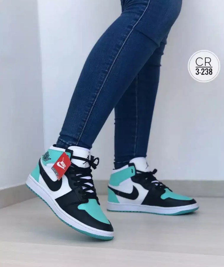 mejores botas para mujer nike